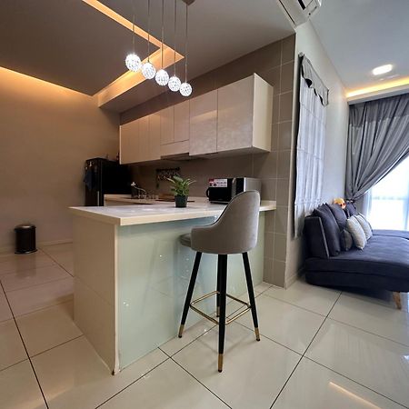 Takuro Homestay Petaling Jaya Ngoại thất bức ảnh
